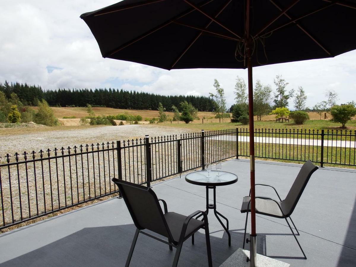 Mahana Farm Cottage Екстериор снимка